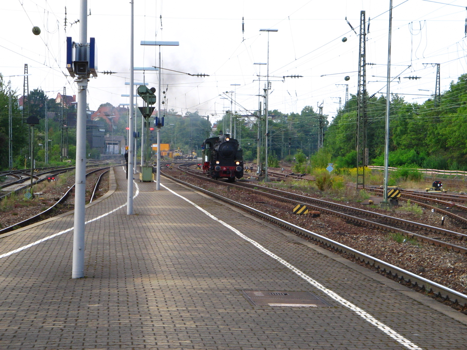 Lok 16 des GES eV beim Umsetzen im Bahnhof Ludwigsburg (Foto)