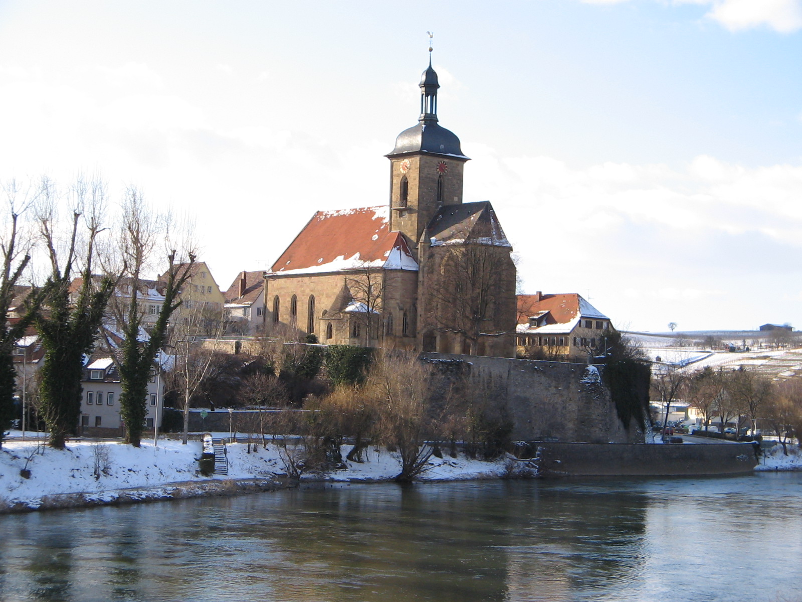 Regiswindiskirche im Winter Lauffen am Neckar (Foto)