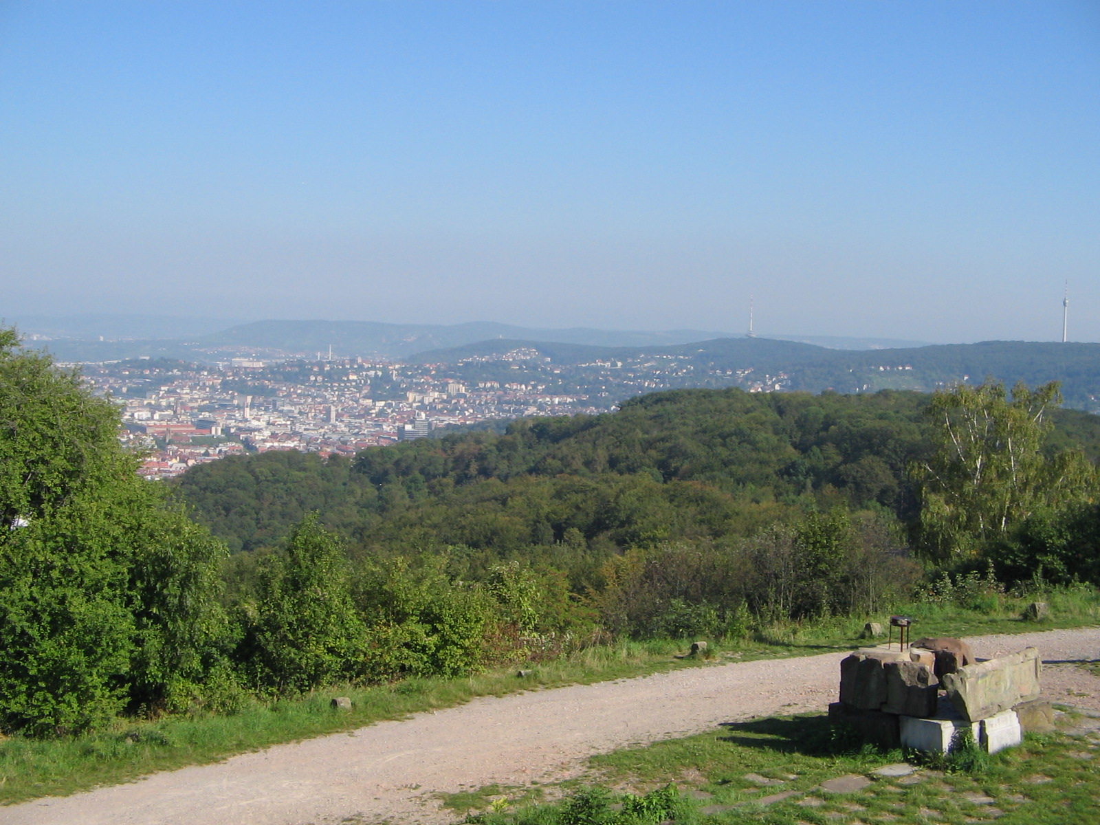Blick vom Birkenkopf Richtung Stuttgart-Mitte und Stuttgart-Ost (Foto)