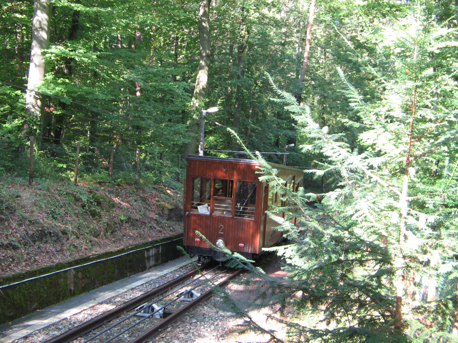 Standseilbahn zum Waldfriedhof (Foto)