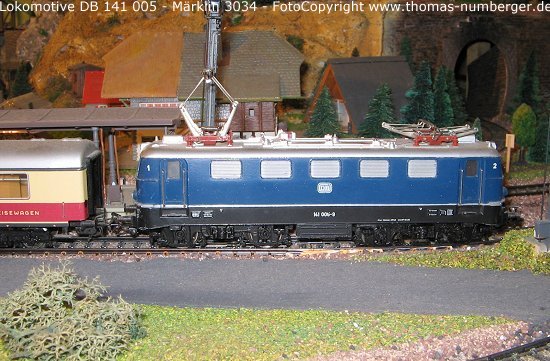 141 005 - In der blauen 60iger Jahre Farbgebung (Bestellnummer: Märklin 3034)